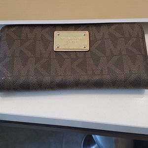 Michael Kors wallet